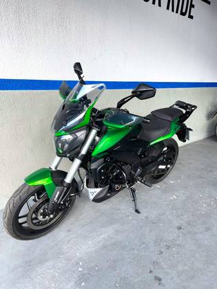 BAJAJ DOMINAR 400 